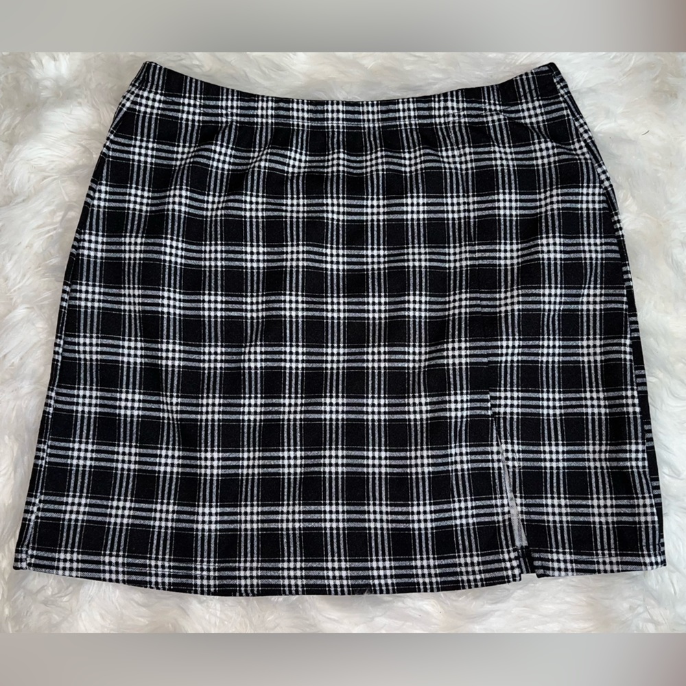 Black and White Mini Skirt